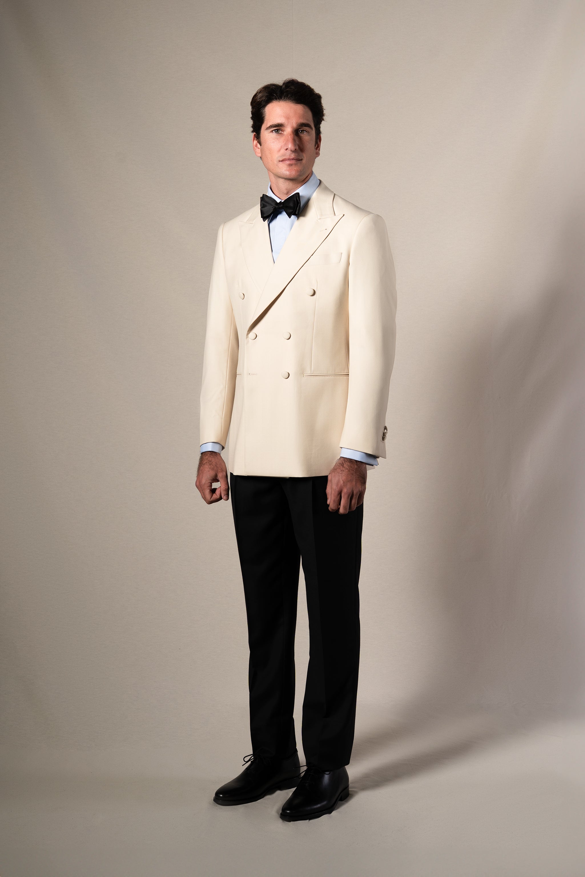 Off White Herringbone Tuxedo - Esmoquin a medida BUND