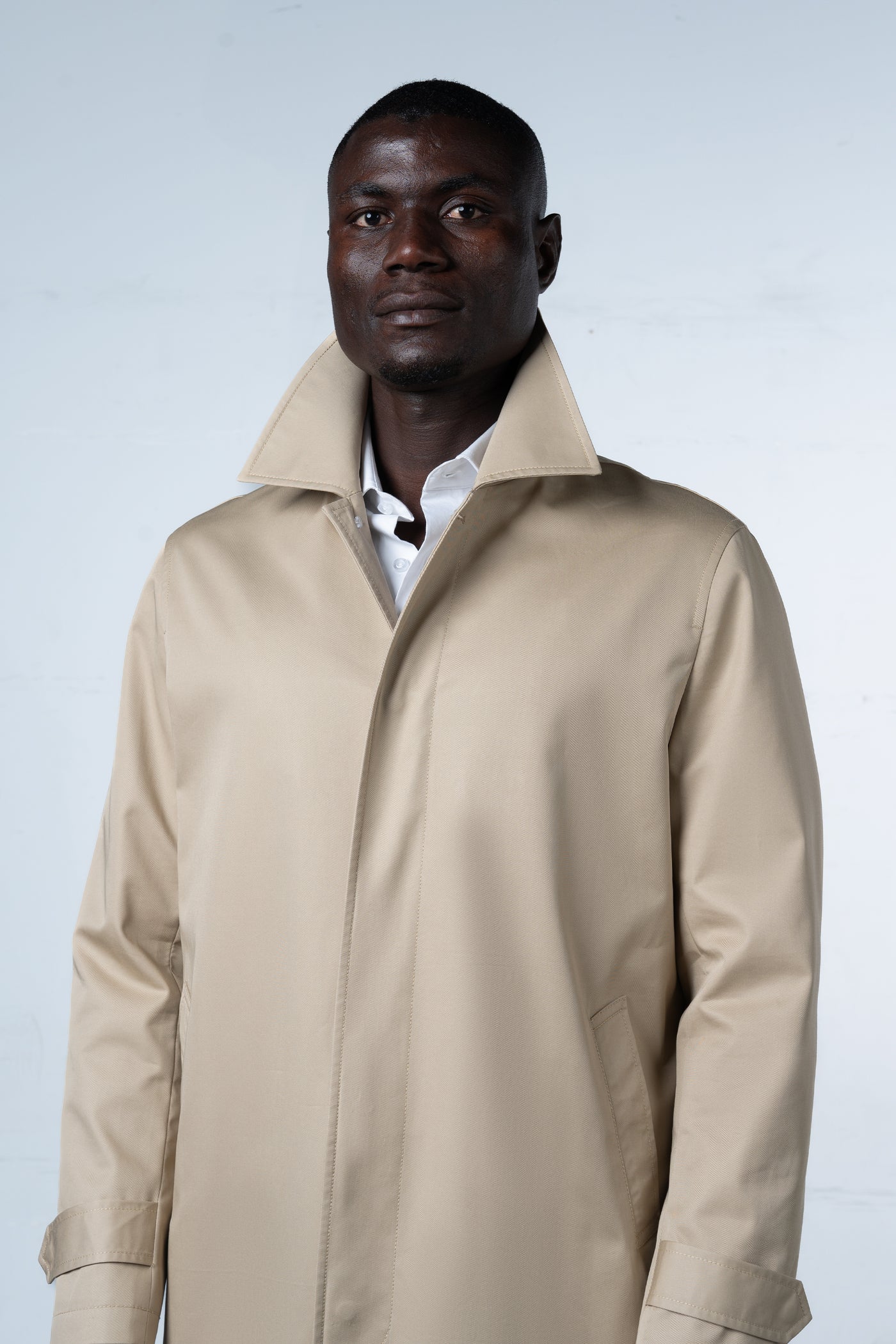Plain Beige Rain Coat - Abrigo a medida BUND